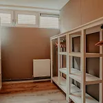 Houseboat Woude * Uitgeest