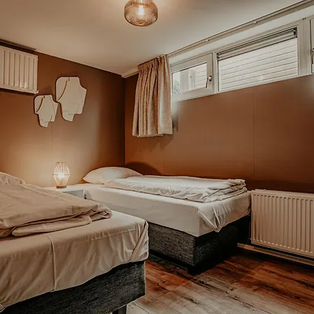 Houseboat Woude 別荘 *