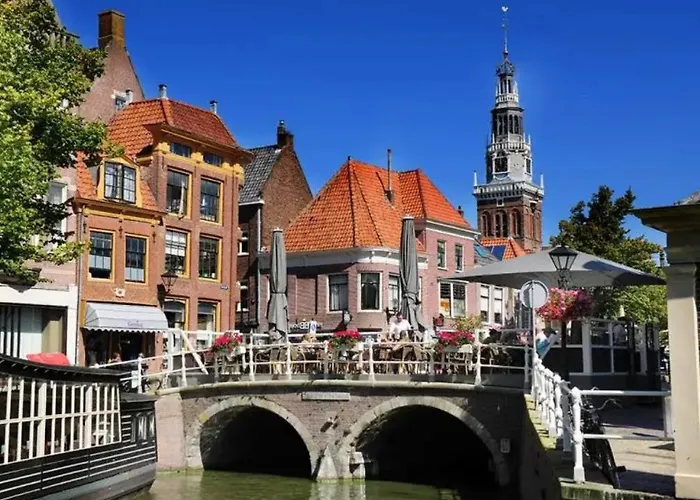 Houseboat Woude Uitgeest