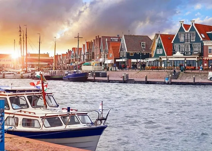 Houseboat Woude Casa de Férias Uitgeest