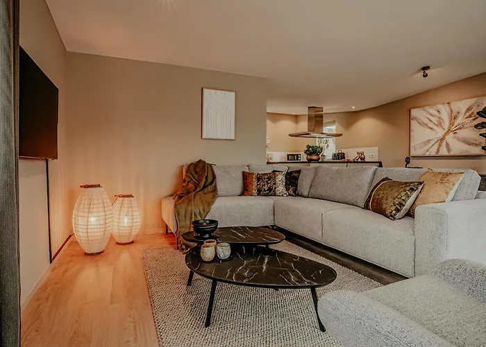 別荘 Houseboat Woude